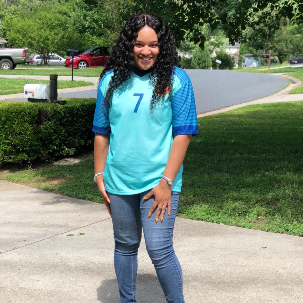 Meet your Posher, Dominique